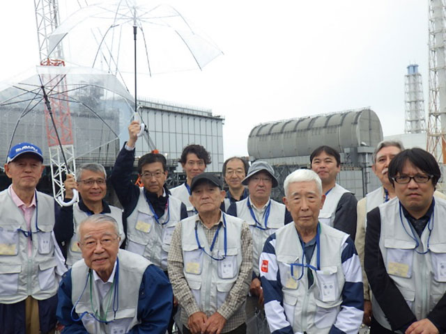 東京電機大学神奈川県支部 福島第一原子力発電所見学会の集合写真