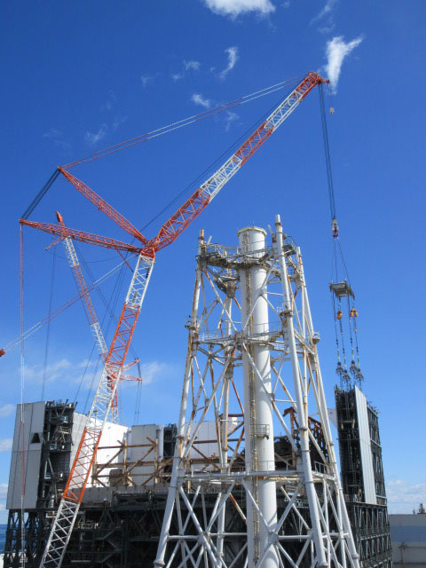 福島第一原子力発電所4号機建屋写真